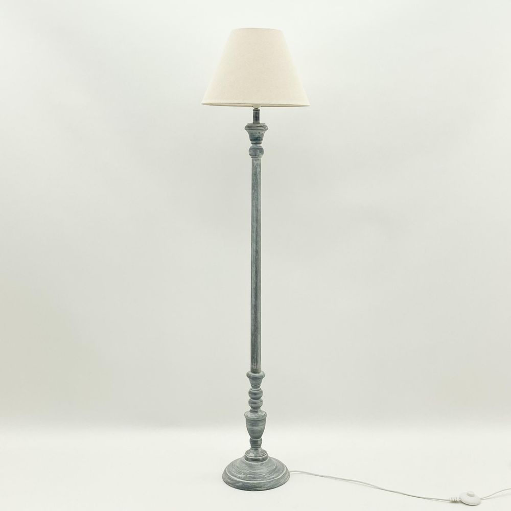 138CM STANDARD LAMP AND SHADE - SILVIONIX