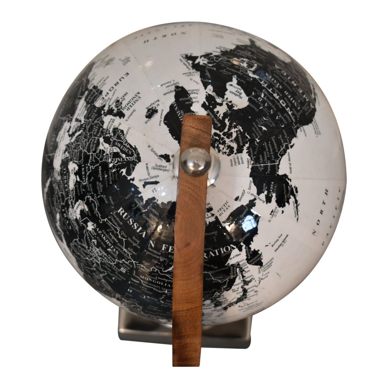 Black and White Globe - SILVIONIX