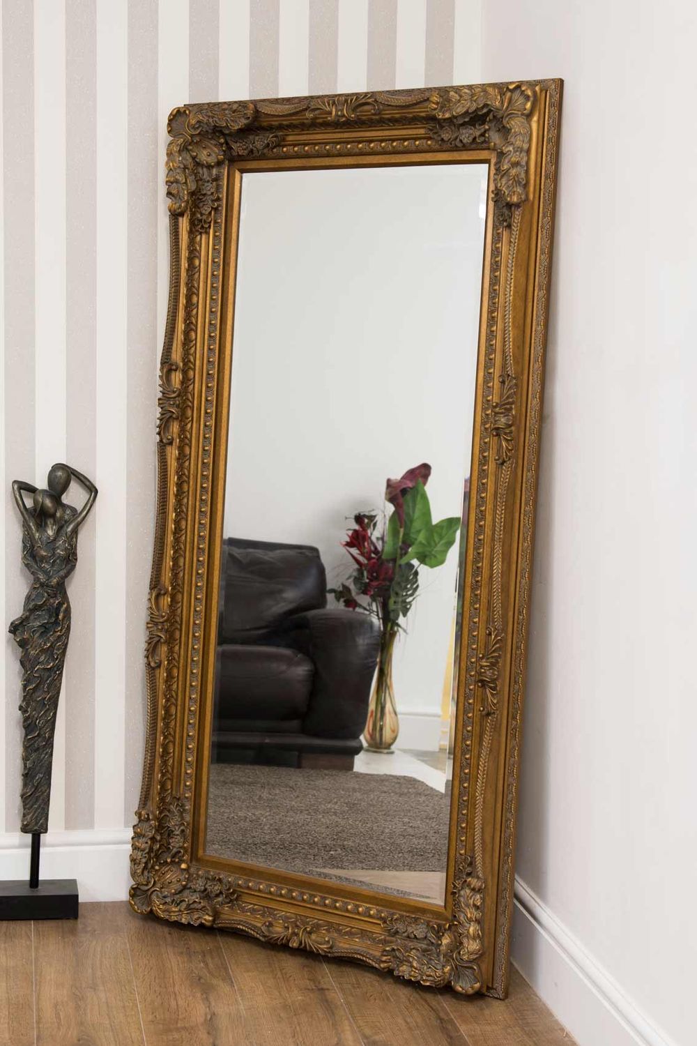 Carved Louis Wall Mirror - SILVIONIX