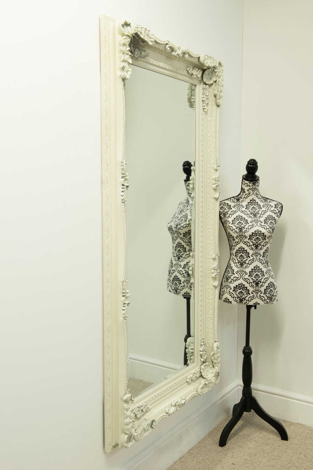 Carved Louis Wall Mirror - SILVIONIX