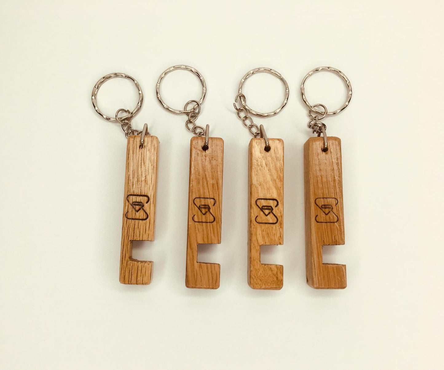 Oak Keyring Phone Stand and Holder, Key Chain Smartphone Holder, Wood Gift - SILVIONIX